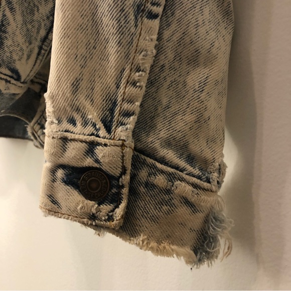 Rare Vintage Levis Hooded Acid Wash Denim Jacket - Picture 4 of 15